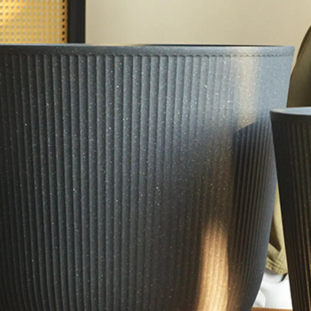 Grand pot de fleur extérieur gris anthracite