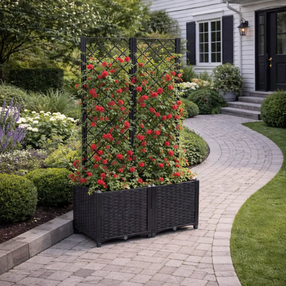 Jardinière avec treillis noir