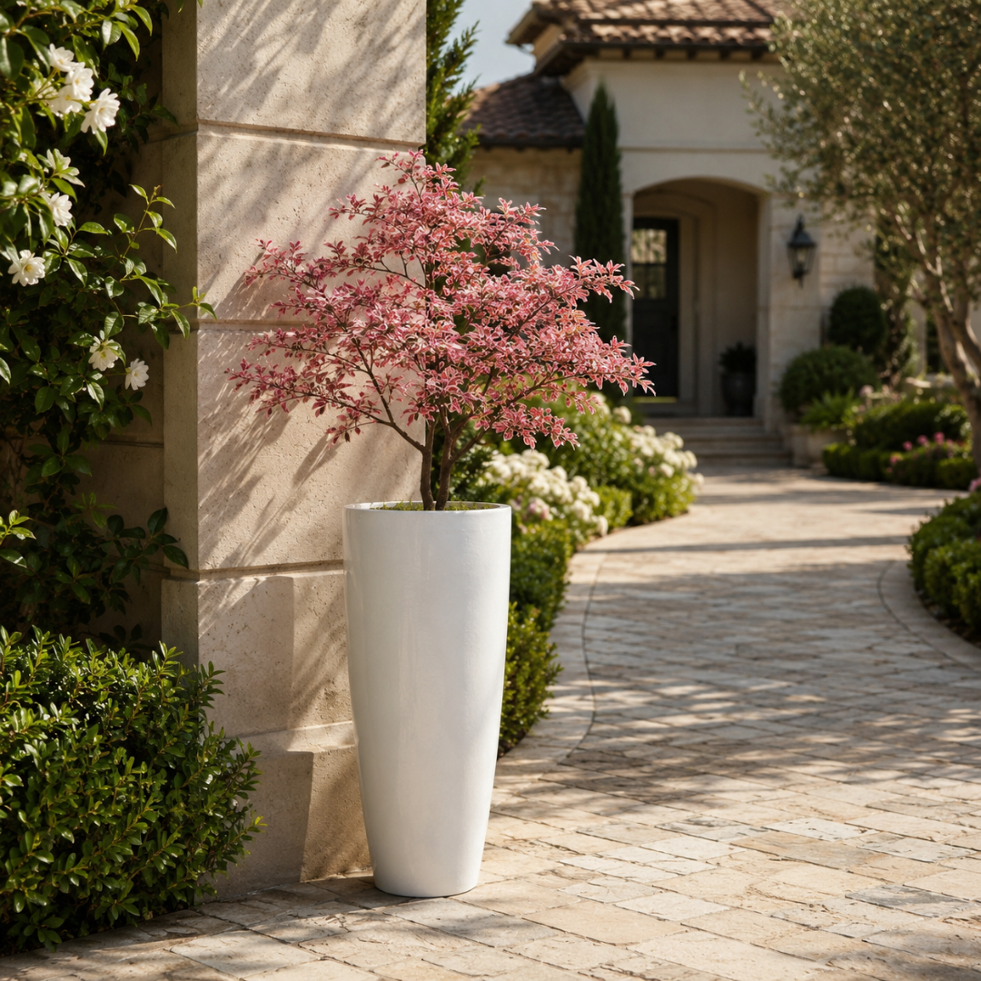 Grand vase blanc exterieur