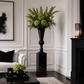 Grand vase en verre noir