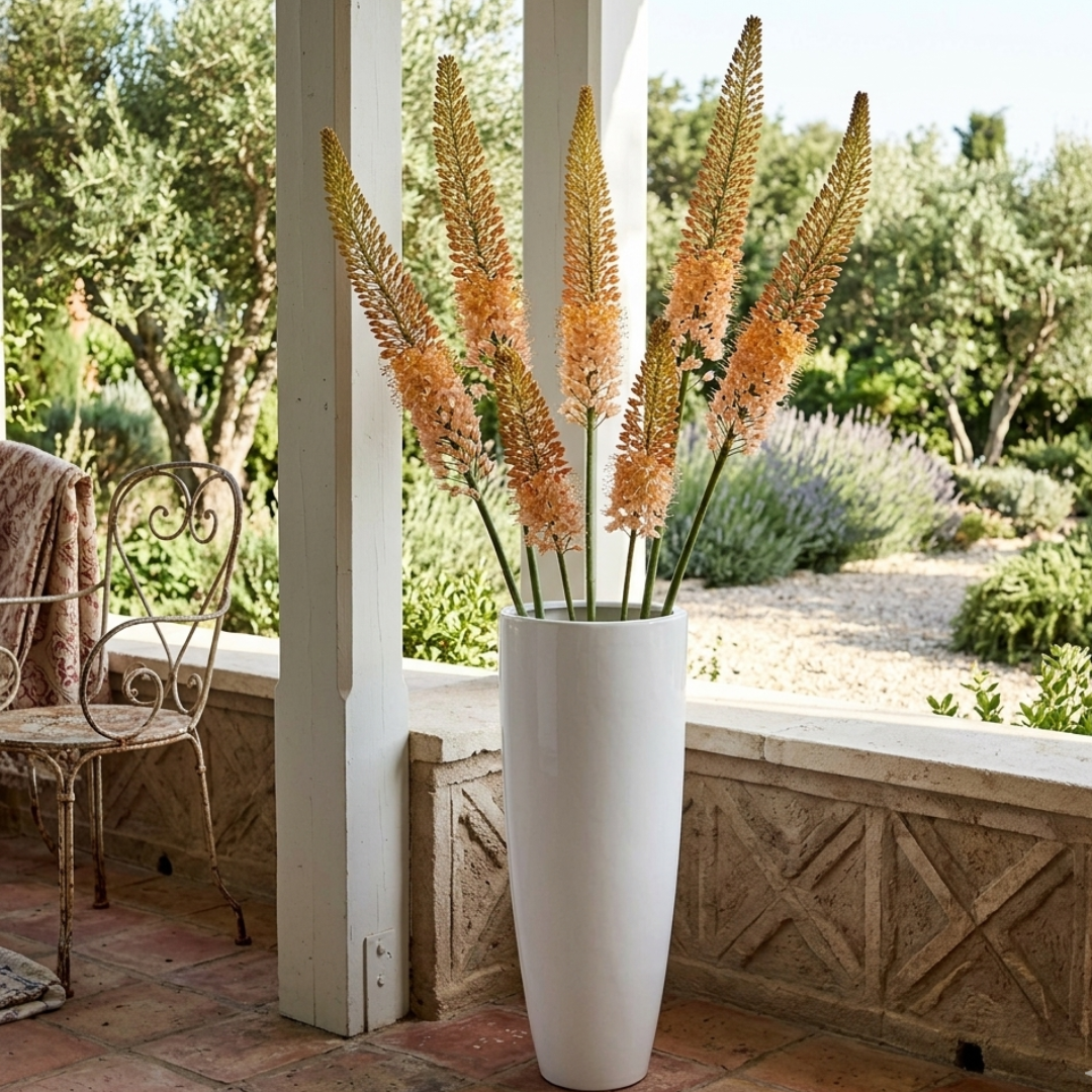 Grand vase blanc exterieur