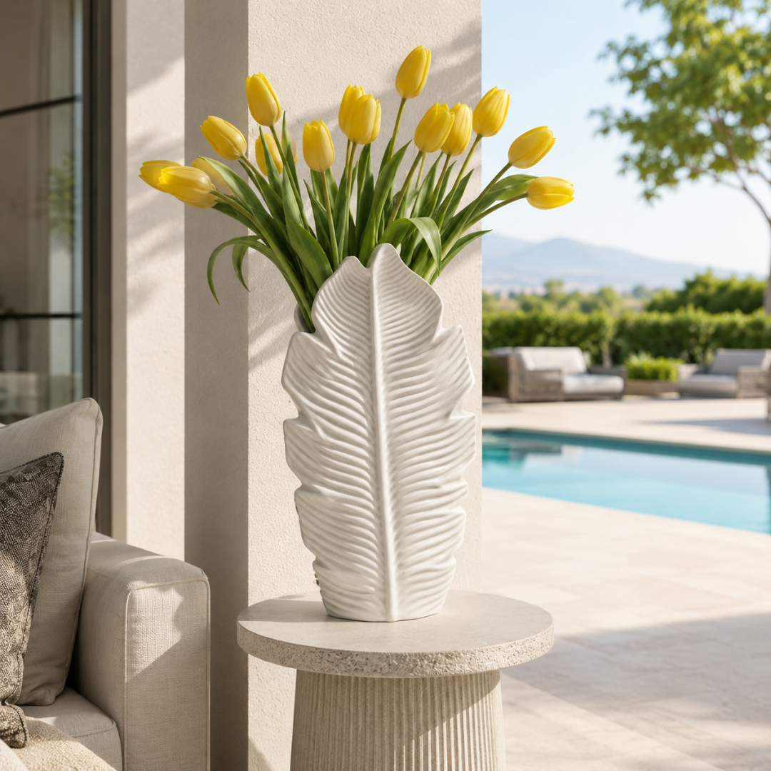 Grand vase blanc laqué