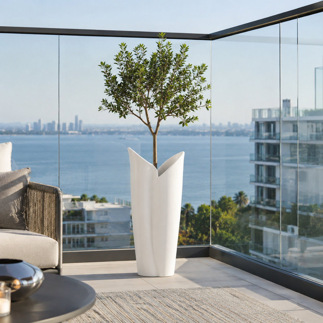Grand vase blanc moderne