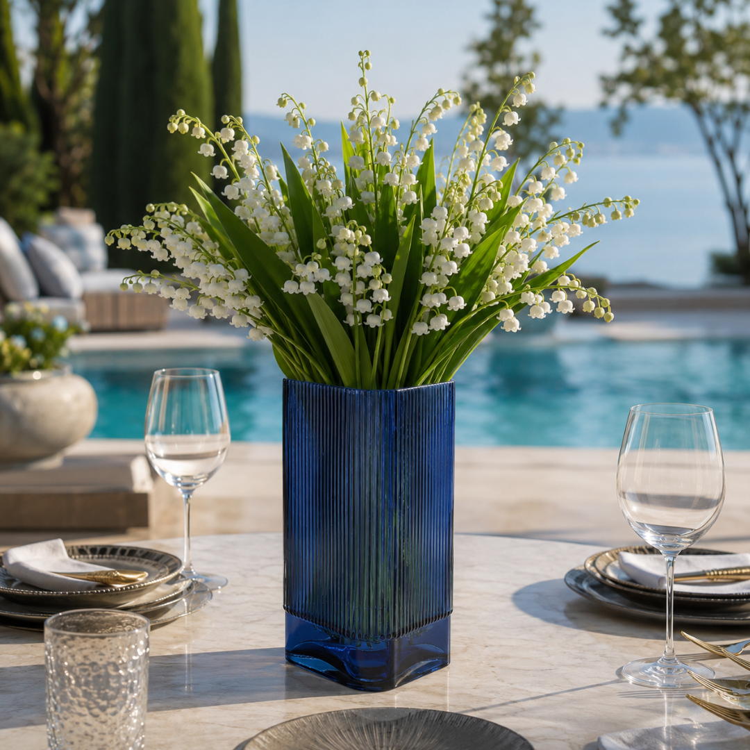 Grand vase bleu marine