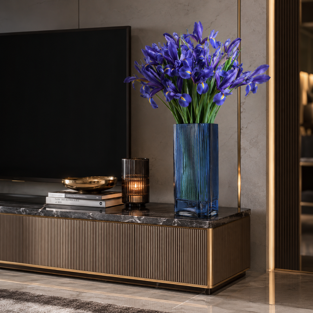 Grand vase bleu marine