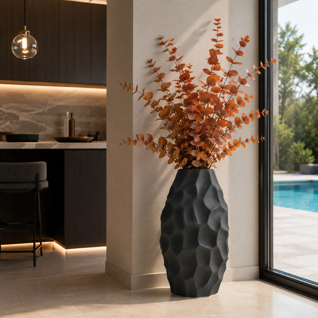 Grand vase decoratif en porcelaine
