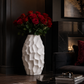 Grand vase decoratif en porcelaine