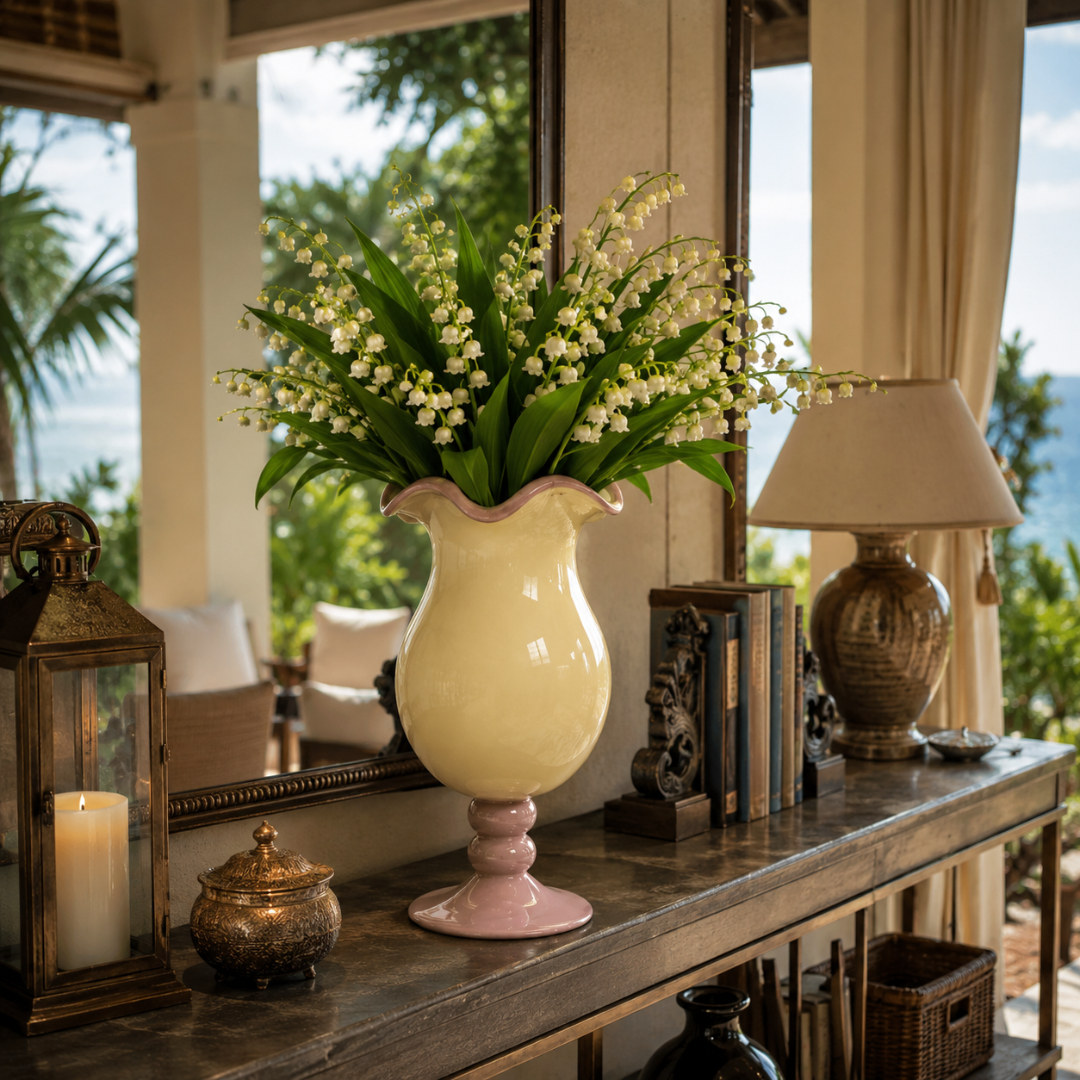 Vase sur pied design