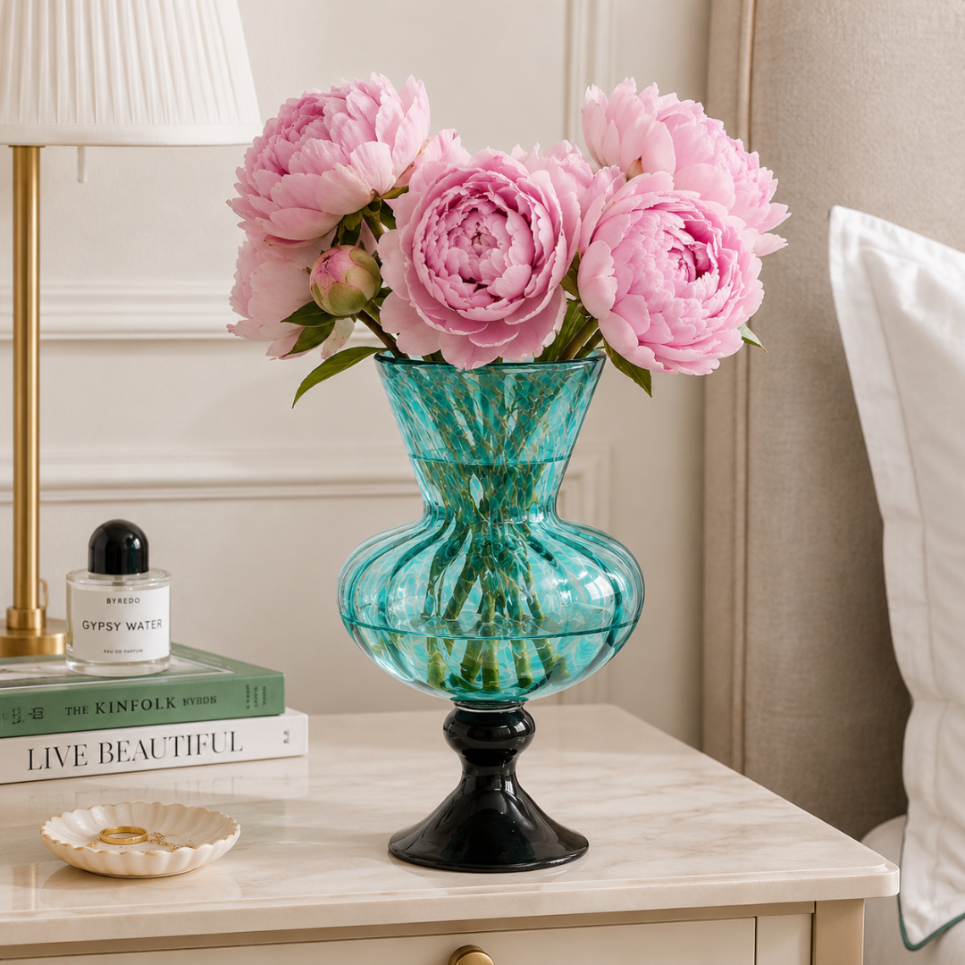 Vase sur pied