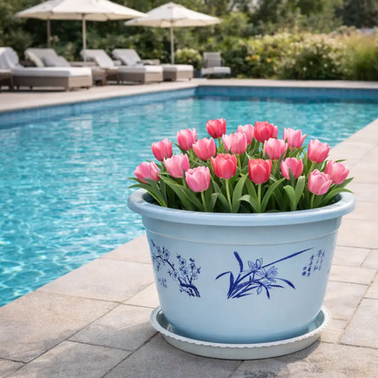Grand pot de fleur blanc