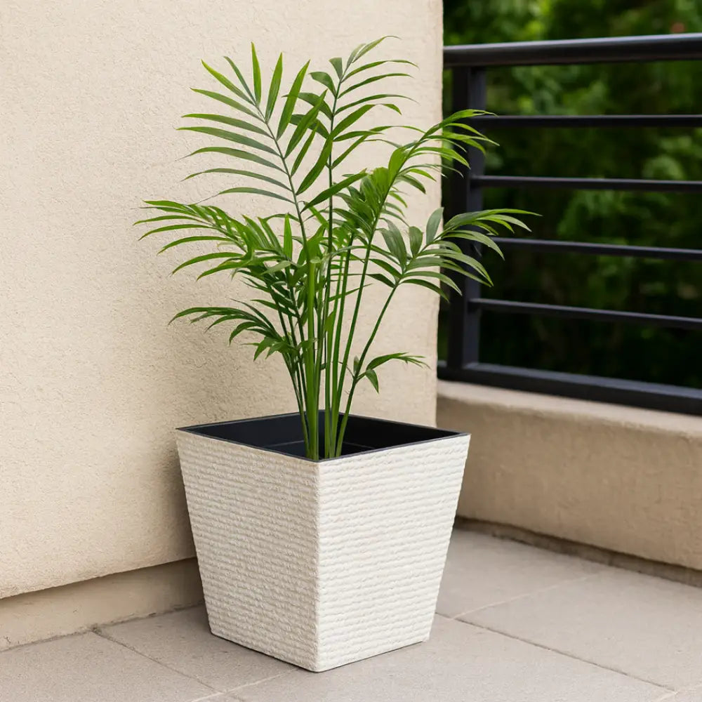 Grand pot de fleur carré extérieur