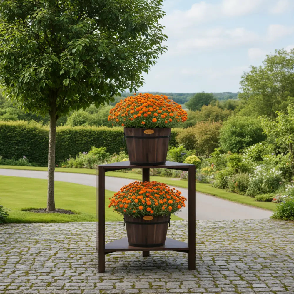 Grand pot de fleur en bois