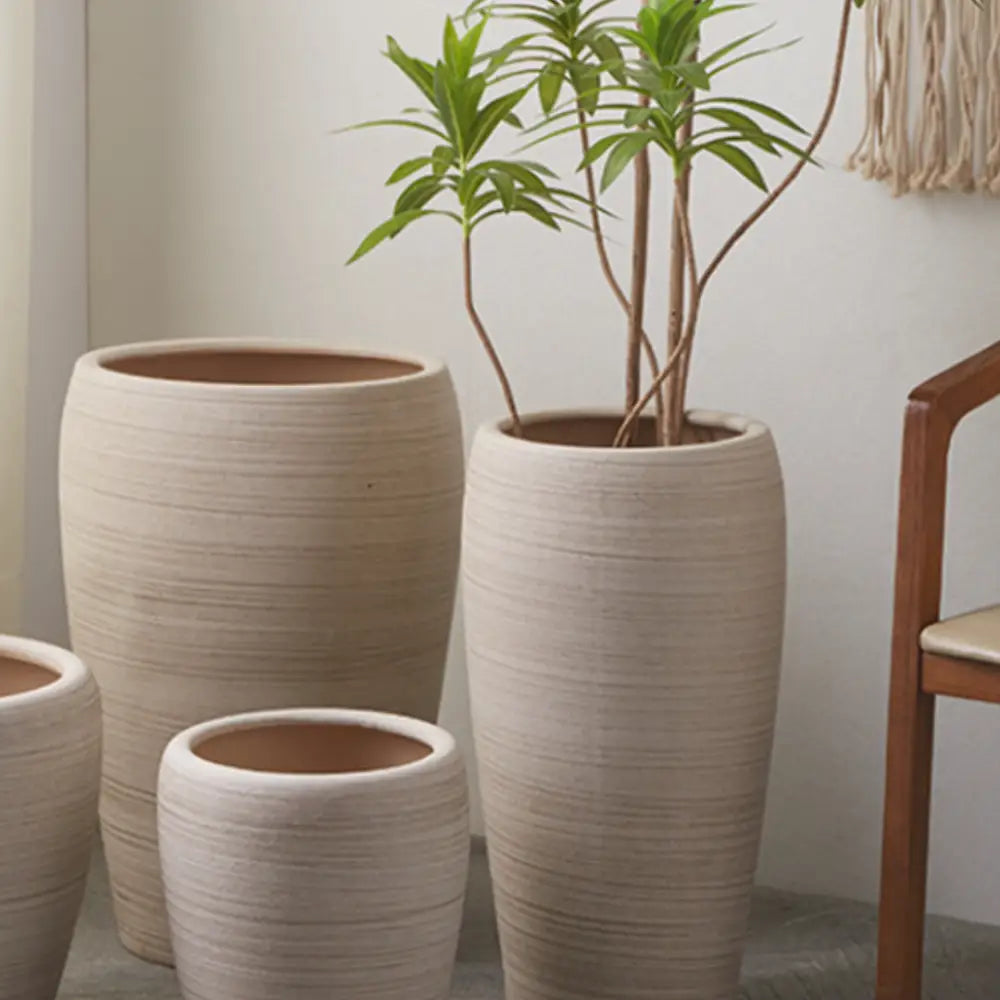 Grand pot de fleur en céramique