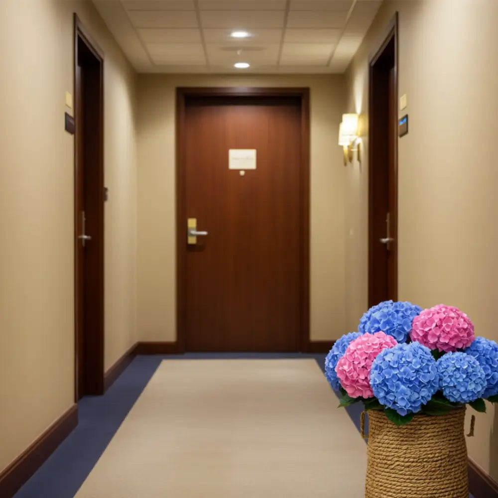 Grand pot de fleur en osier