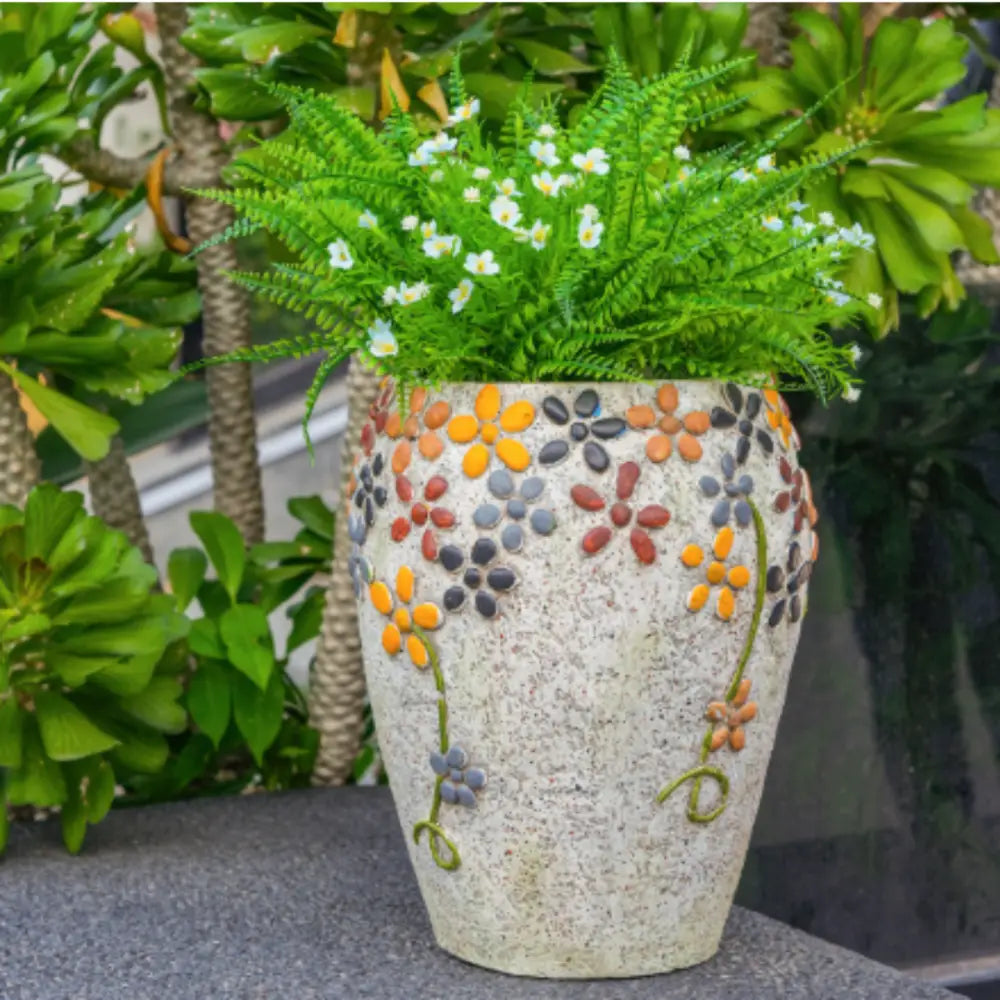 Grand pot de fleur en pierre