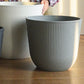 grand pot de fleur gris