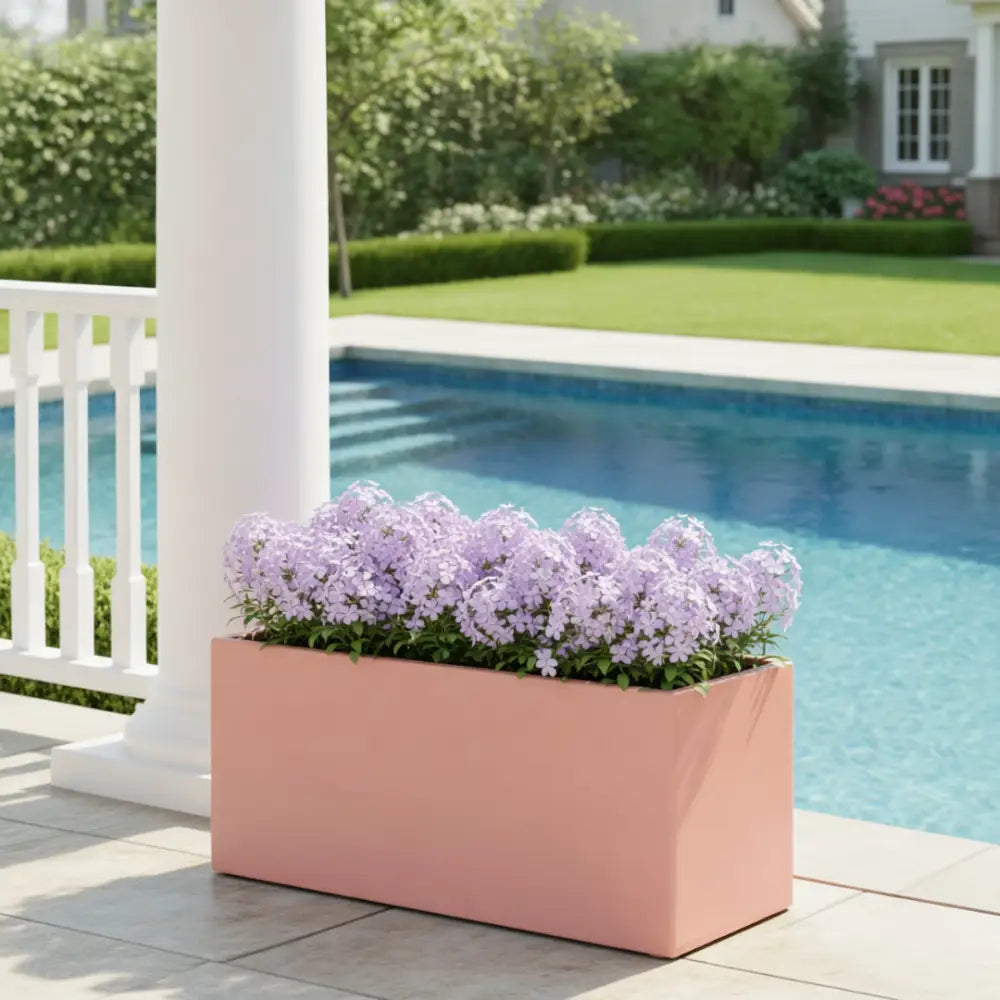 Grand pot de fleur rose