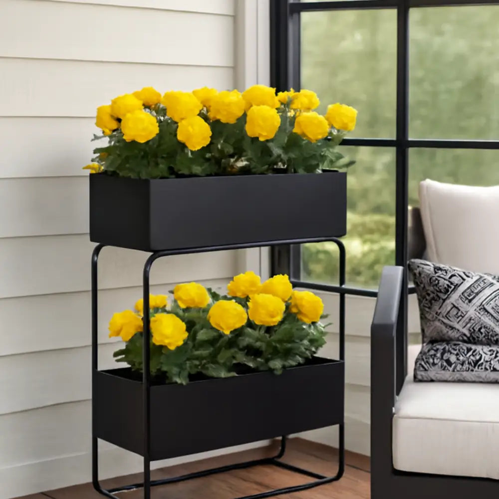 Grand pot de fleur sur pied