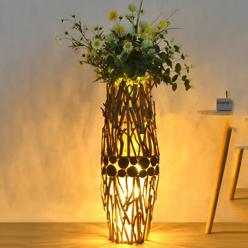 Grand vase avec bois flotté