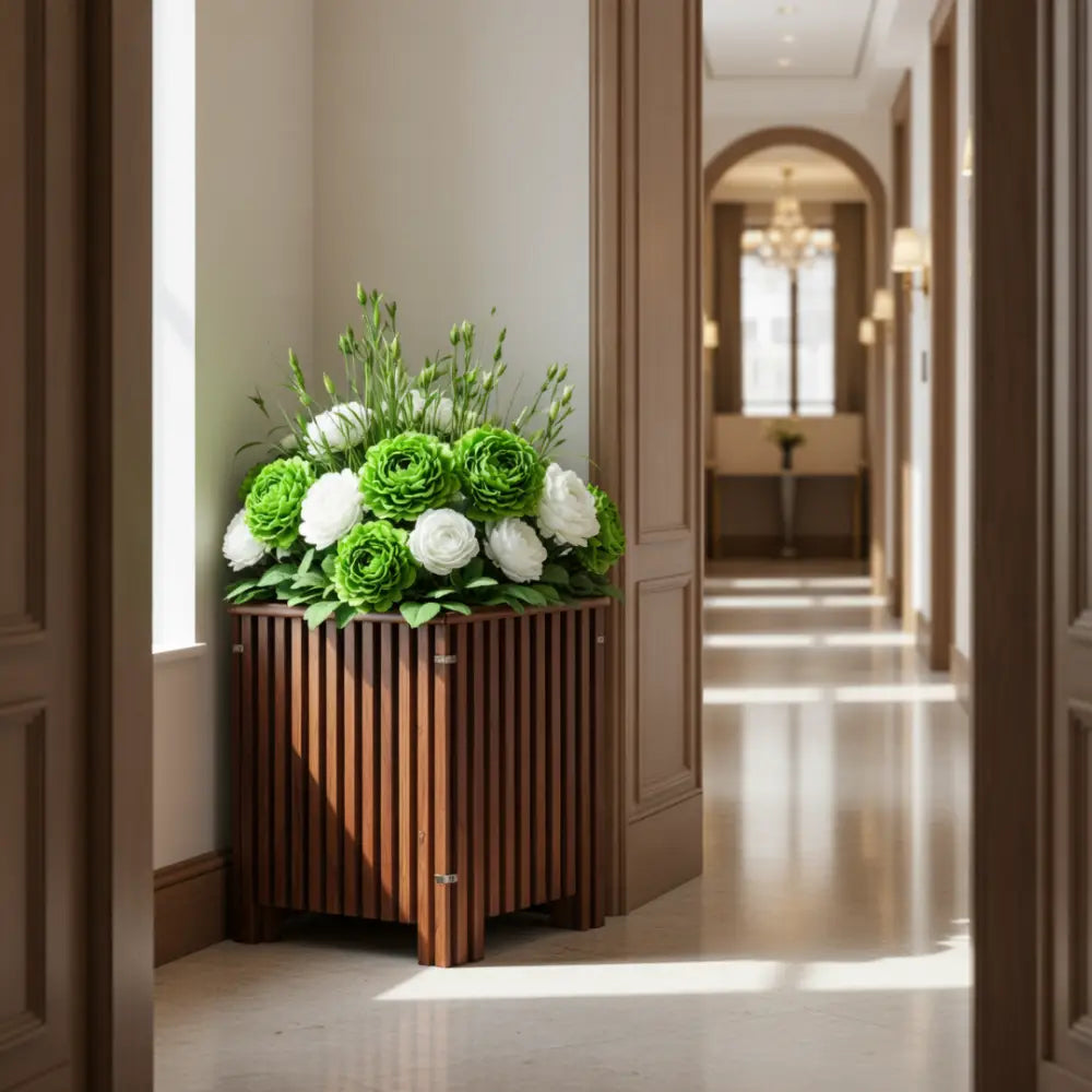 Jardinière carrée en bois