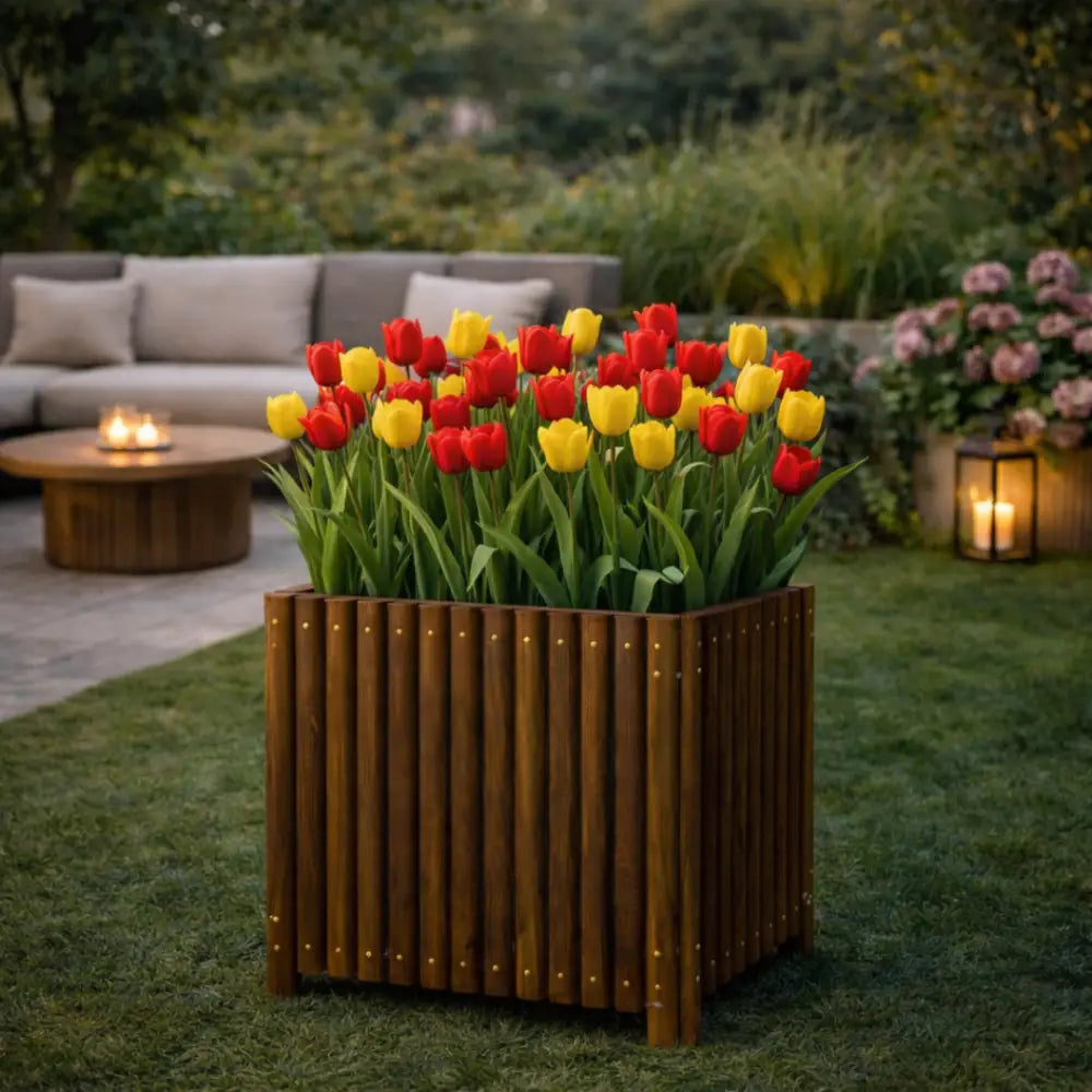 Jardinière en bois carré