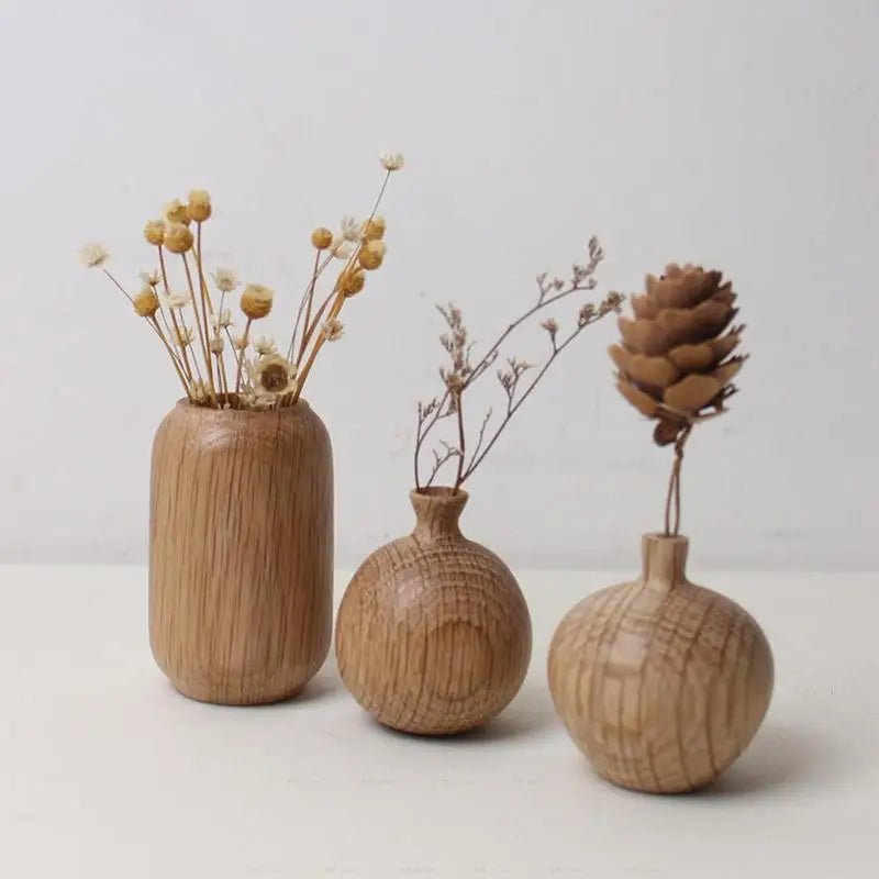 Petit vase en bois