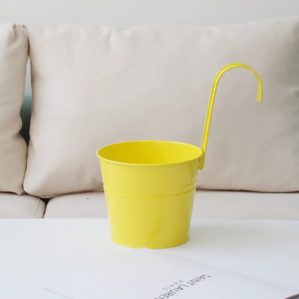 Pot de fleur à suspendre en métal - Jaune
