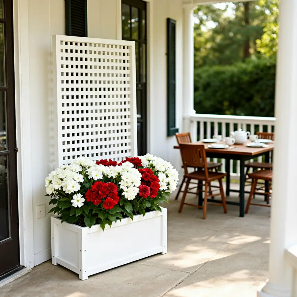 Pot de fleur en bois avec treillis
