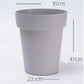 Pot de fleur en plastique gris