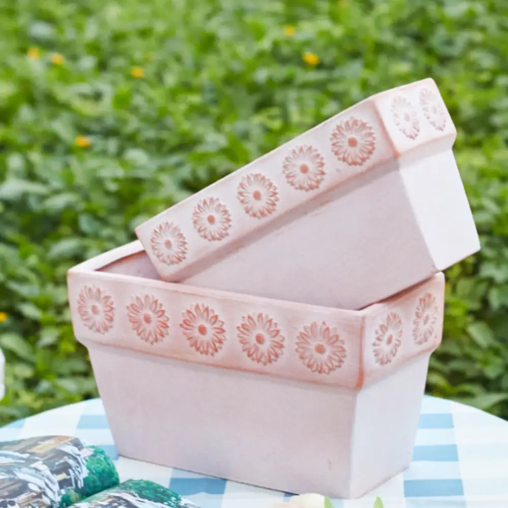 Pot de fleur en terre cuite rectangulaire