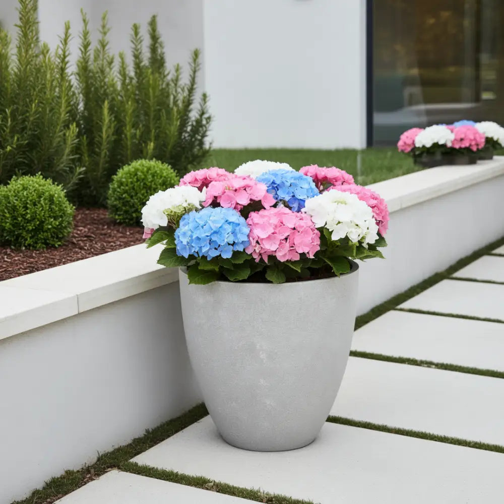 Pot de fleur extérieur plastique gris