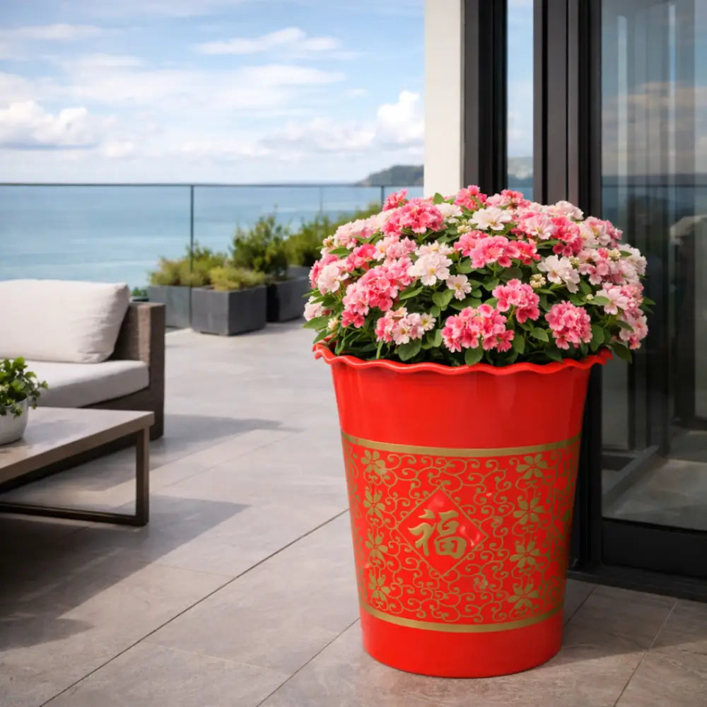 Pot de fleur plastique rouge