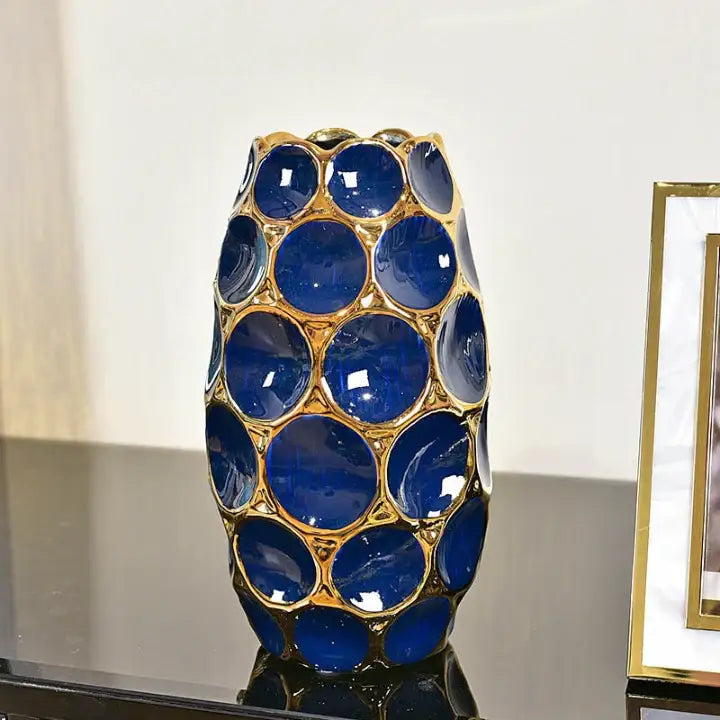 Vase bleu doré