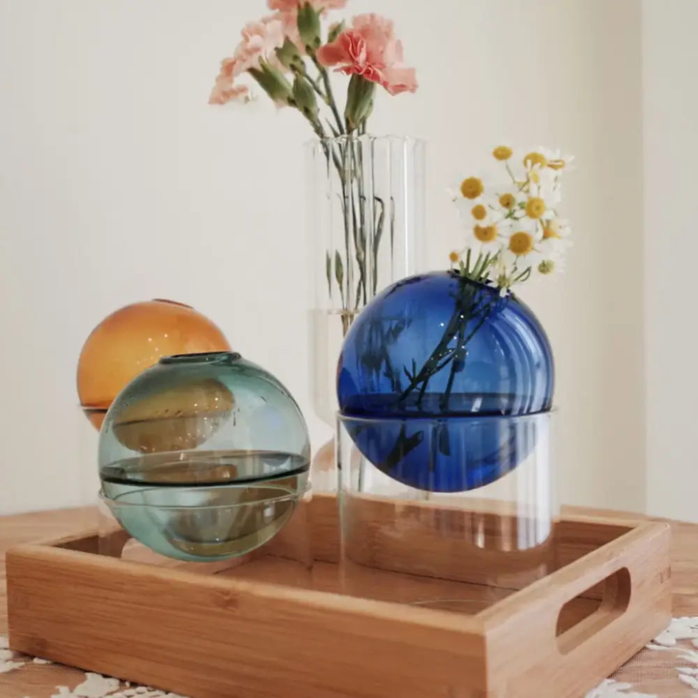 Vase boule en verre transparent