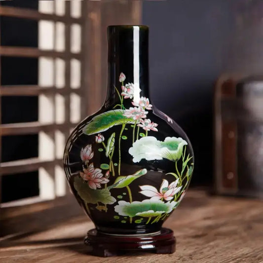 Vase chinois noir