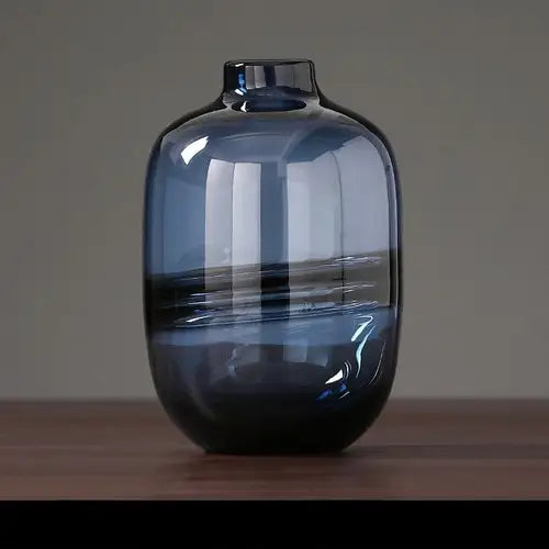 Vase en verre bleu