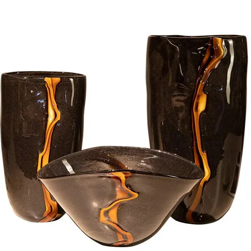 Vase en verre noir art deco