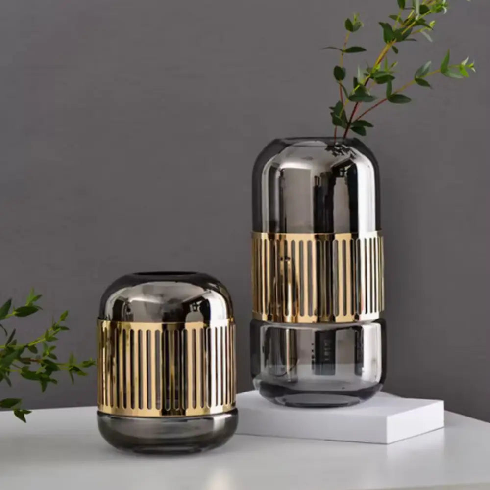 Vase en verre transparent