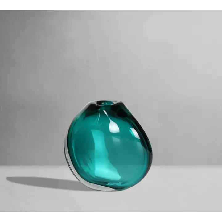 Vase en verre vert