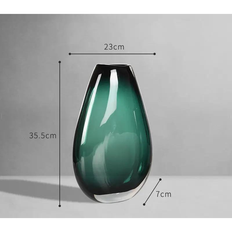 Vase en verre vert