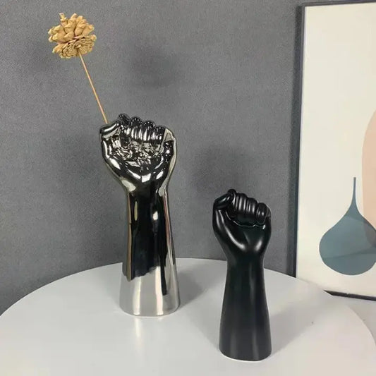 Vase main vintage