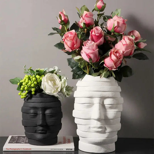 Vase visage design